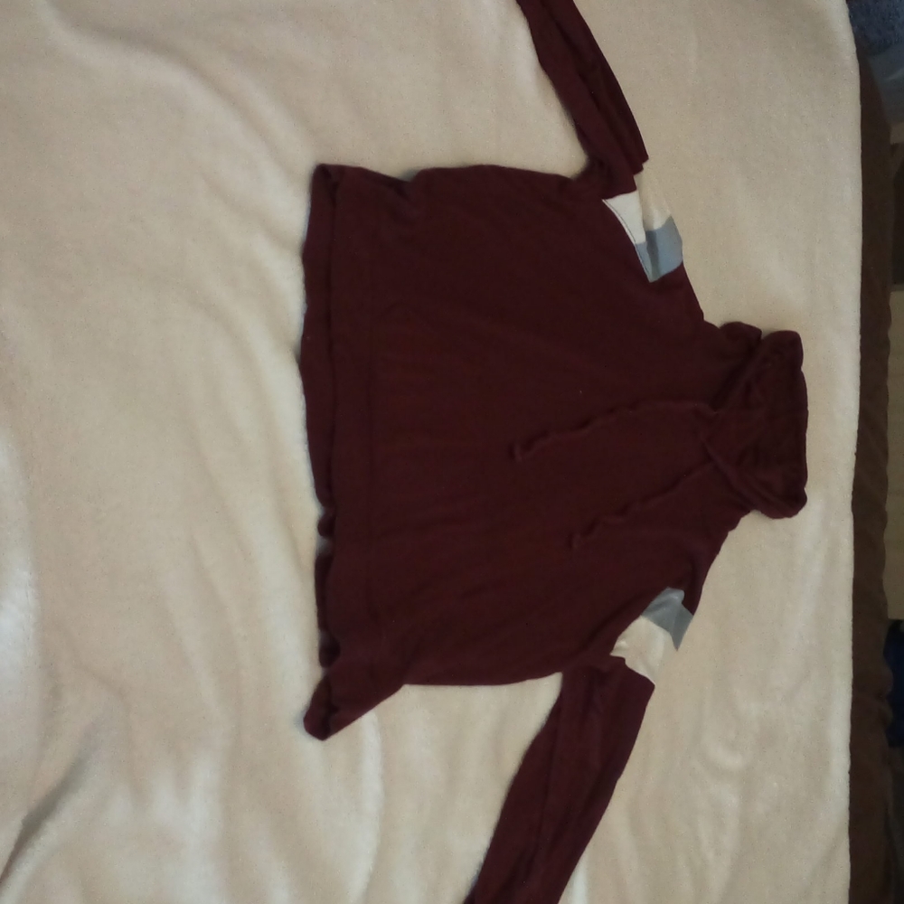 Long sleeve hoodie shirt
